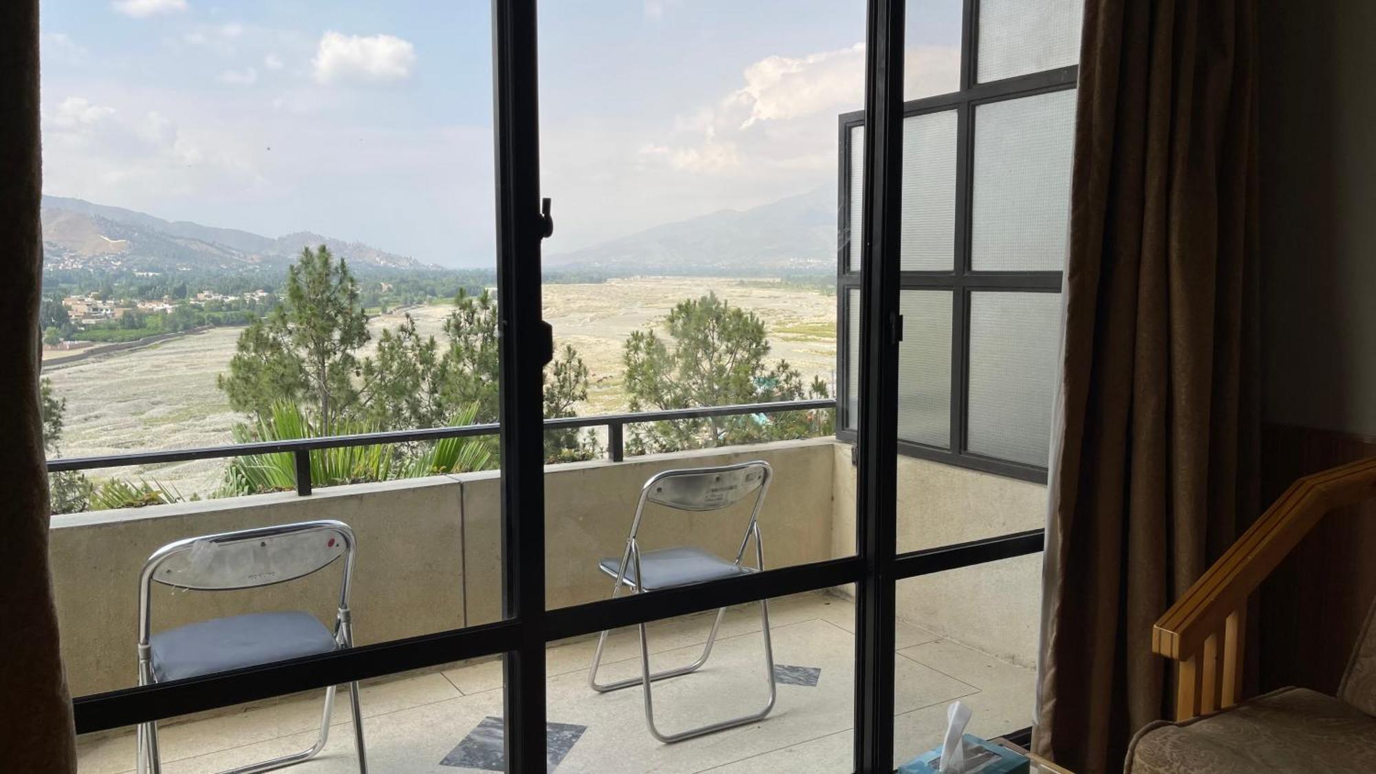 Rock City Resort Saidu Sharif Exterior foto