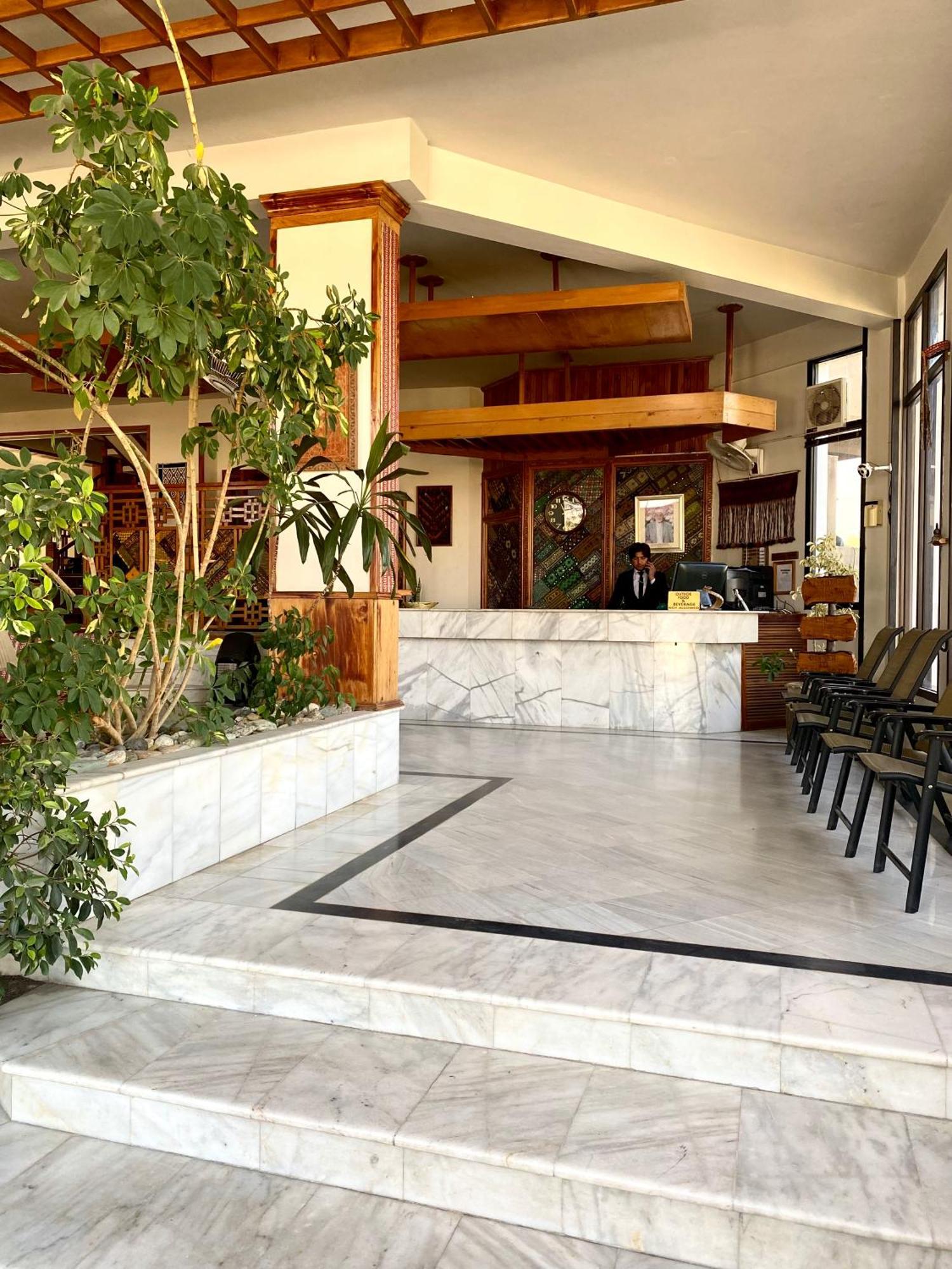 Rock City Resort Saidu Sharif Exterior foto