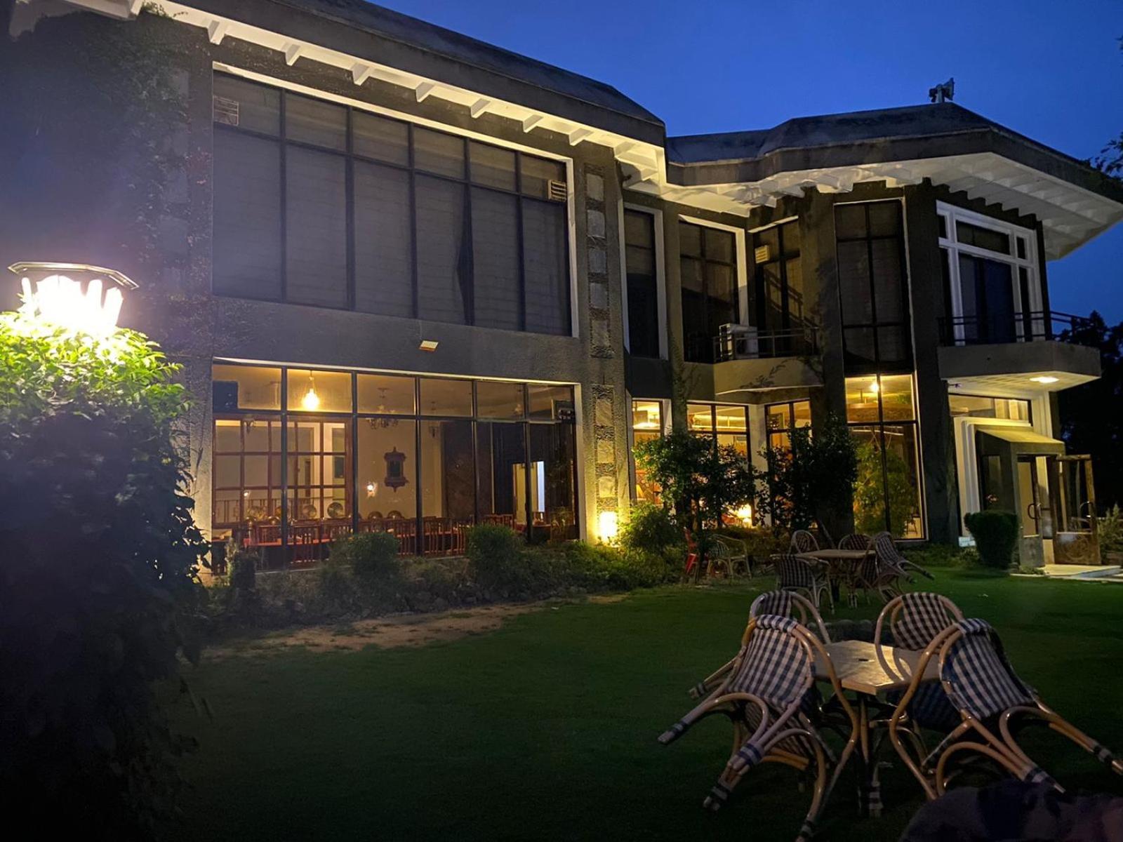 Rock City Resort Saidu Sharif Exterior foto